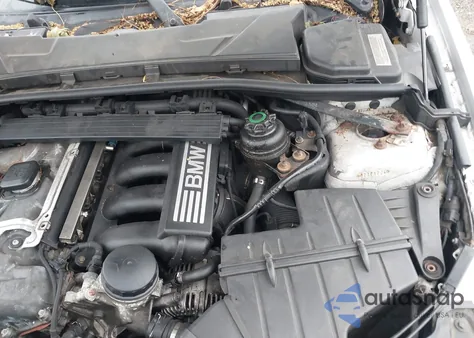 2006 BMW 330I z USA, uszkodzony, nr VIN WBAVB33576AZ86541